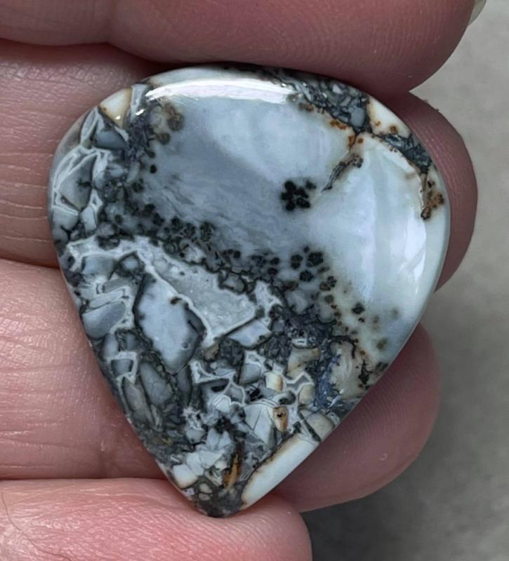 Teardrop 31x27mm Maligano Jasper Cabochon 32
