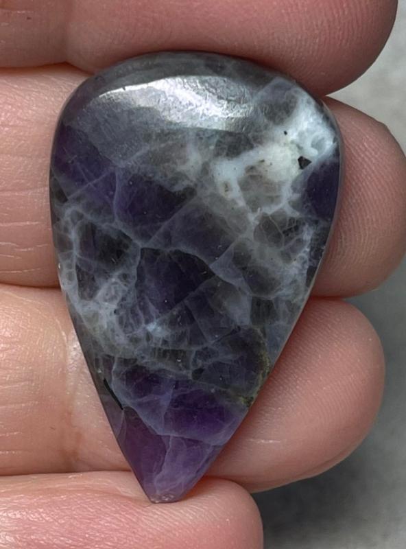 Teardrop 34x21mm Morado Opal Cabochon 11