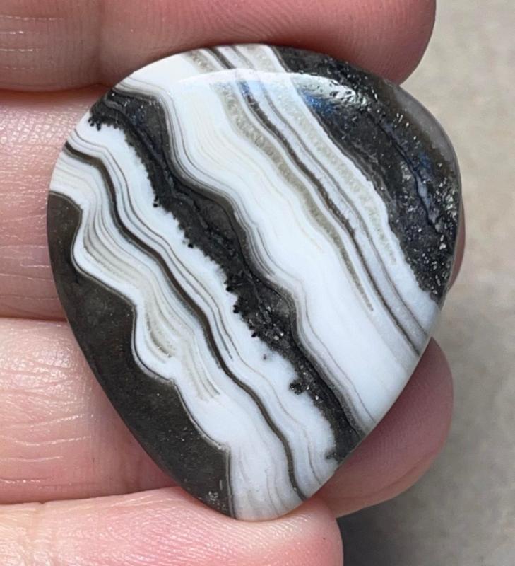 Teardrop 34x30mm Zebra Calcite Cabochon 01