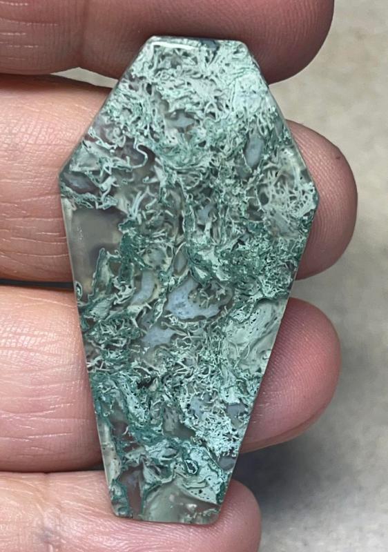 Coffin 46x24mm Lichen in Quartz Cabochon 40