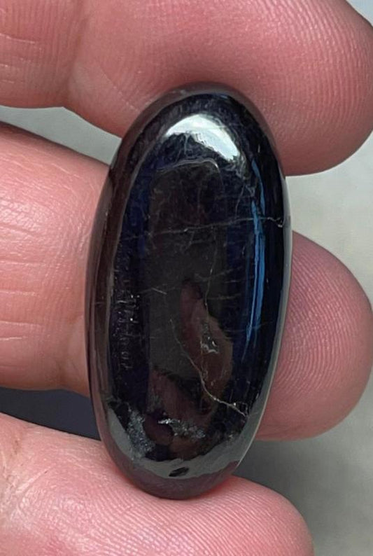 Oval 31x15mm Purpurite Cabochon 03