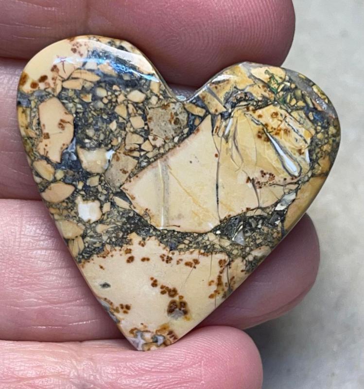 Heart 36x37mm Maligano Jasper Cabochon 44