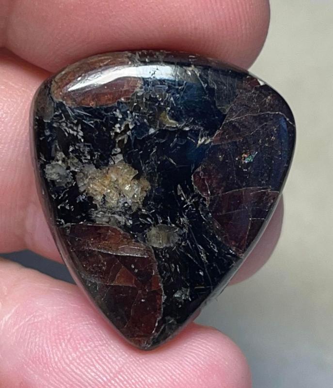 Teardrop 28x24mm Ruby Tourmaline Cabochon 01