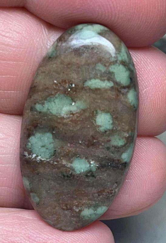 Oval 33x18mm Nundoorite Cabochon 20