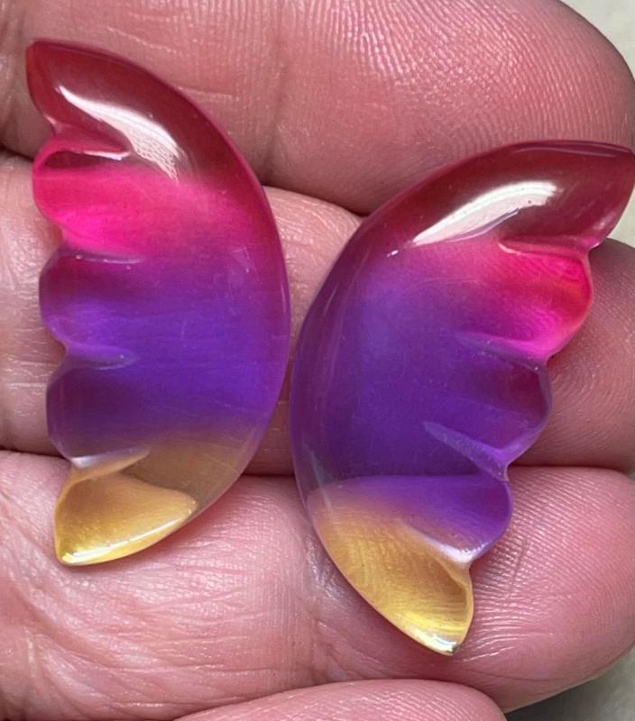 Wing 32x15mm Glass Cabochon Pair 03