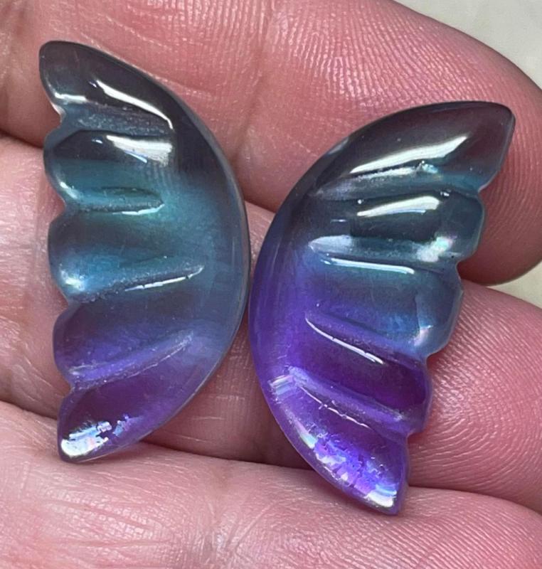 Wing 27x13mm Glass Cabochon Pair 09