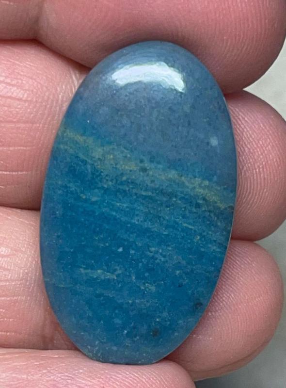 Oval 32x18mm Trolleite Cabochon 20