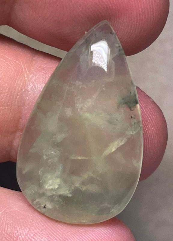 Teardrop 30x18mm Prasiolite Cabochon 01