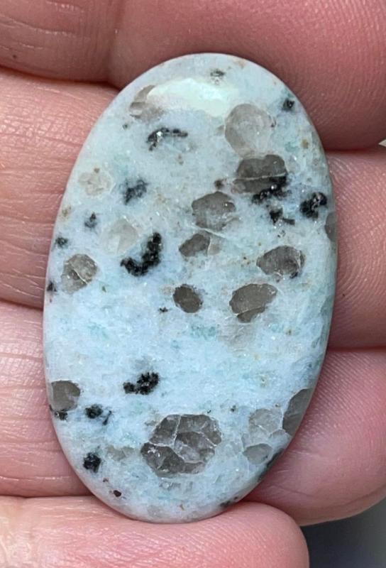 Oval 35x21mm Kiwi Jasper Cabochon 19