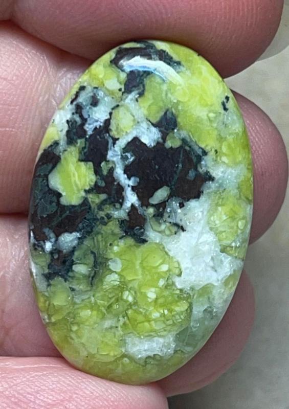 Oval 32x20mm Lizardite Cabochon 18