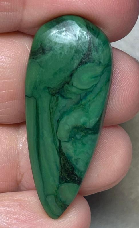 Teardrop 41x17mm Paradise Jade Cabochon 23