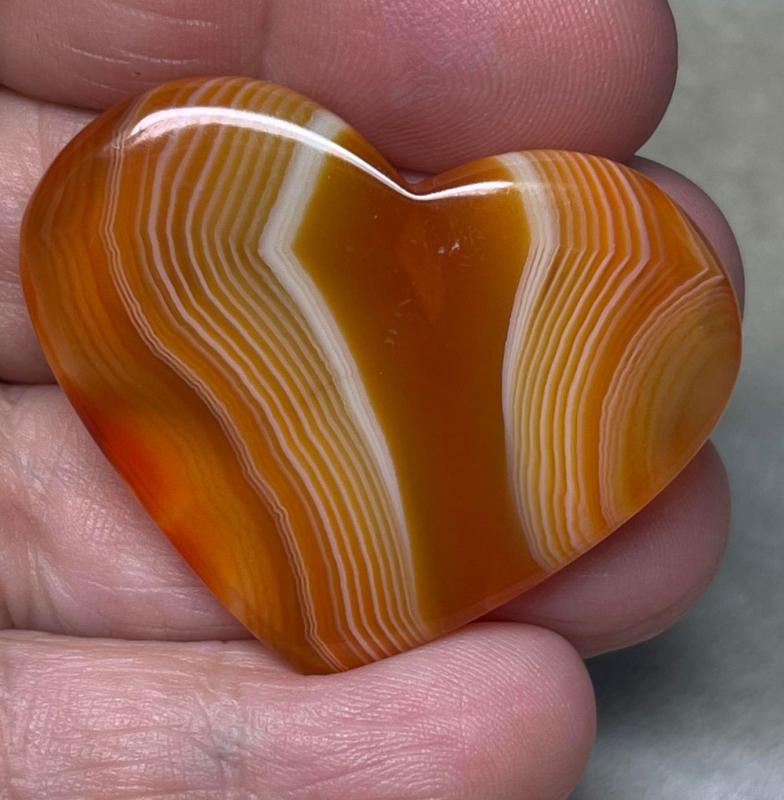 Heart 33x42mm Banded Onyx Cabochon 31