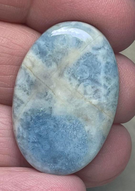 Oval 32x21mm Scheelite Cabochon 41