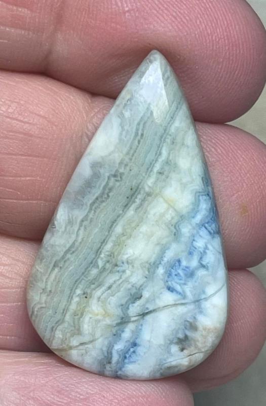 Teardrop 35x22mm Scheelite Cabochon 62
