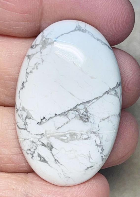 Oval 42x27mm Howlite Cabochon 24