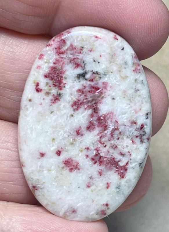 Oval 40x27mm Cinnabar in Quartz Cabochon 30