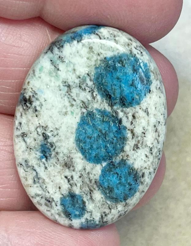 Oval 36x26mm K2 Cabochon 22