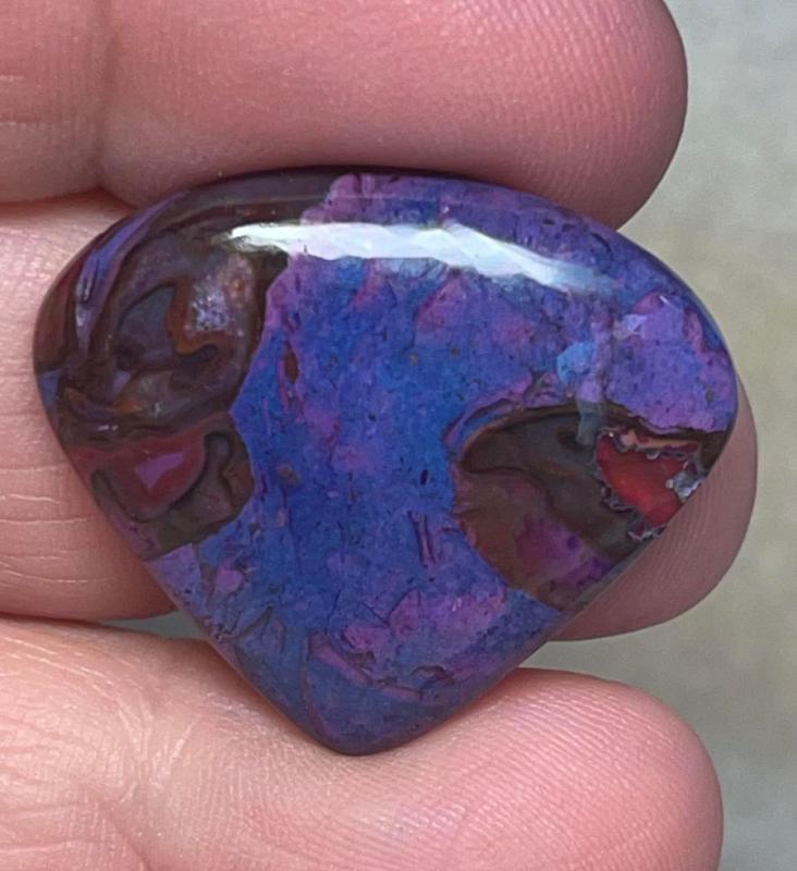 Teardrop 25x29mm Purple Suji Stone Cabochon 15