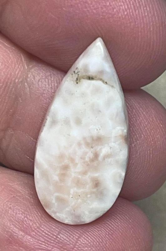 Teardrop 25x12mm Natrolite Cabochon 19