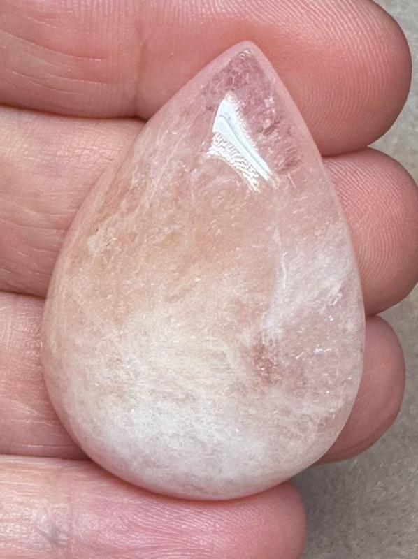 Teardrop 40x28mm Morganite Cabochon 03