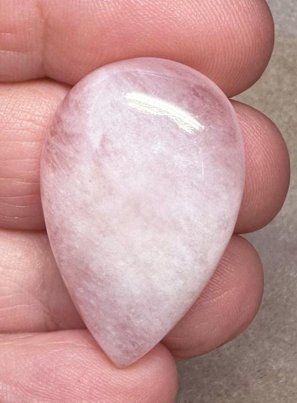 Teardrop 34x21mm Morganite Cabochon 09