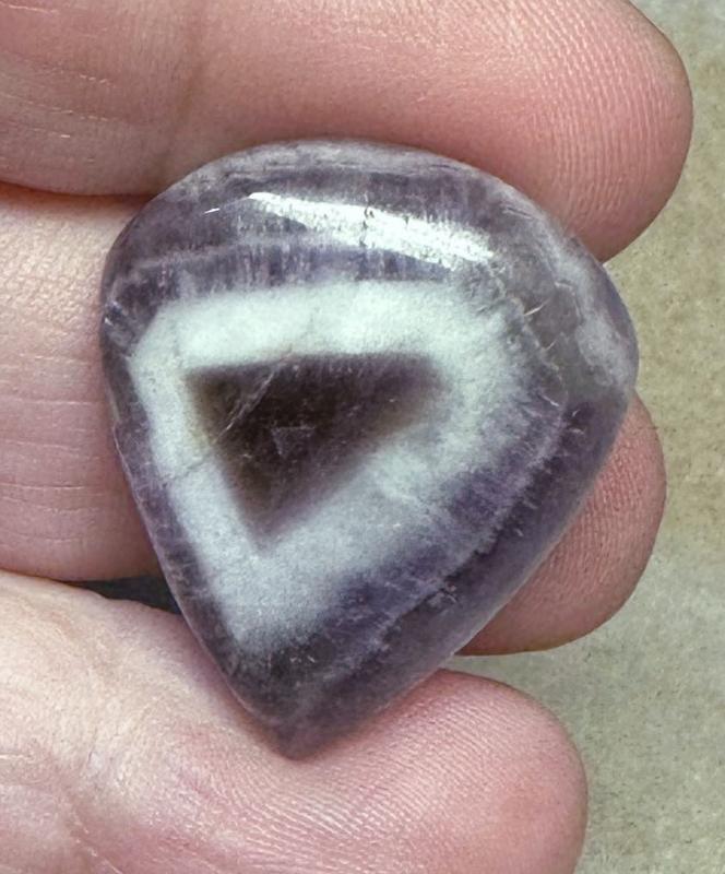 Teardrop 29x24mm Tripache Amethyst Cabochon 50