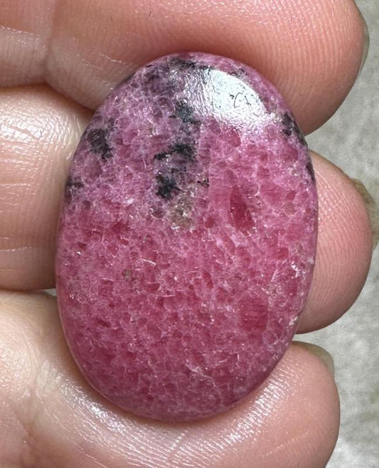 Oval 28x19mm Rhodonite Cabochon 17