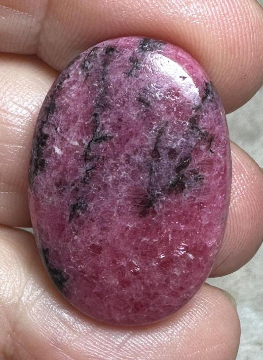 Oval 29x20mm Rhodonite Cabochon 25