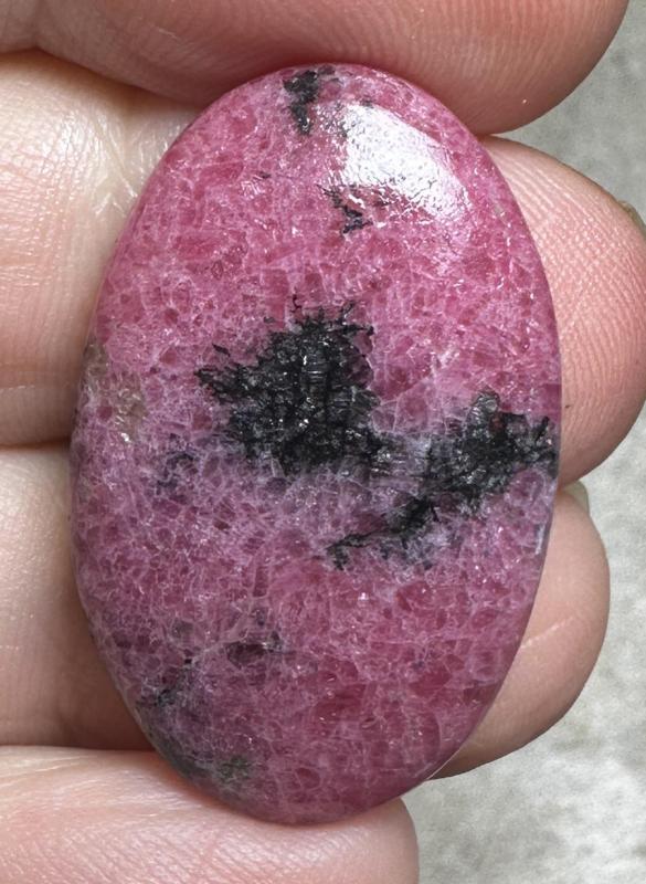 Oval 31x19mm Rhodonite Cabochon 27