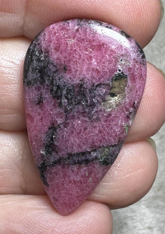 Teardrop 34x21mm Rhodonite Cabochon 28