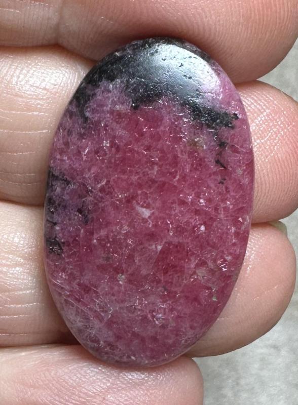 Oval 32x20mm Rhodonite Cabochon 35