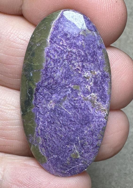 Oval 38x20mm Stichtite Cabochon 32