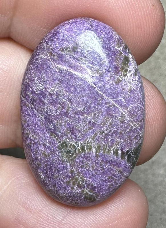 Oval 28x19mm Stichtite Cabochon 36