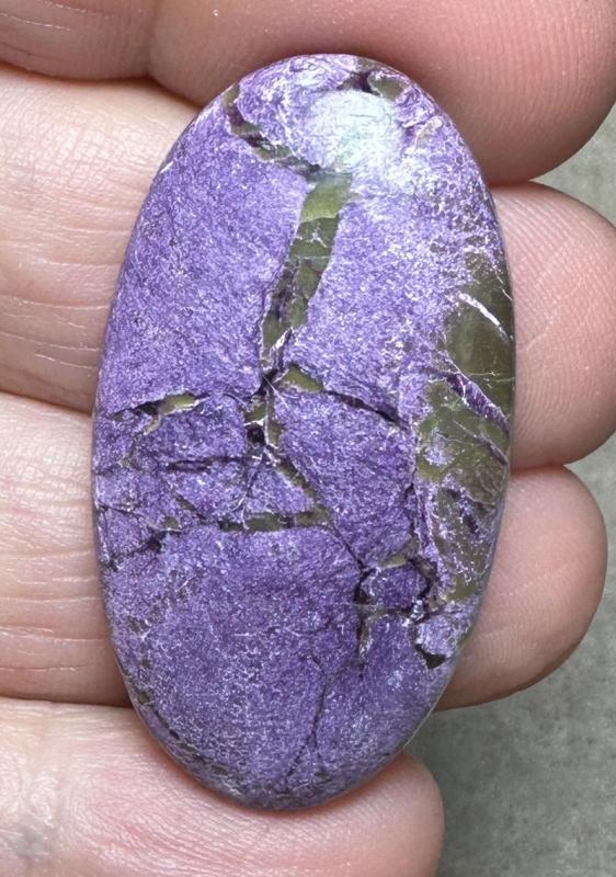 Oval 39x21mm Stichtite Cabochon 38