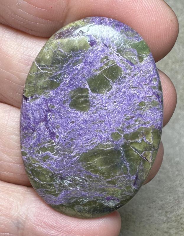 Oval 42x29mm Stichtite Cabochon 47