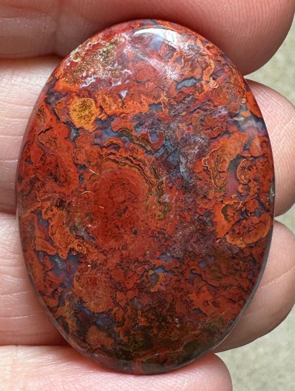 Oval 35x25mm Hungarian Agate Cabochon 08