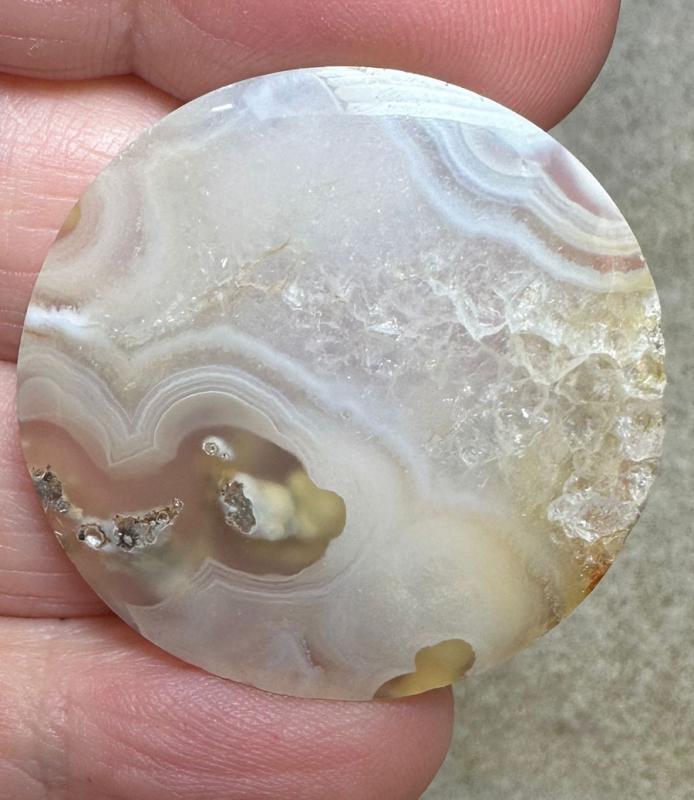 Round 32x32mm Ternate Agate Cabochon 13