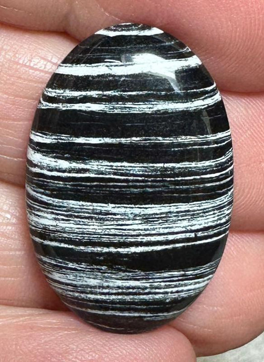 Oval 29x19mm Silver Leaf Obsidian Cabochon 28