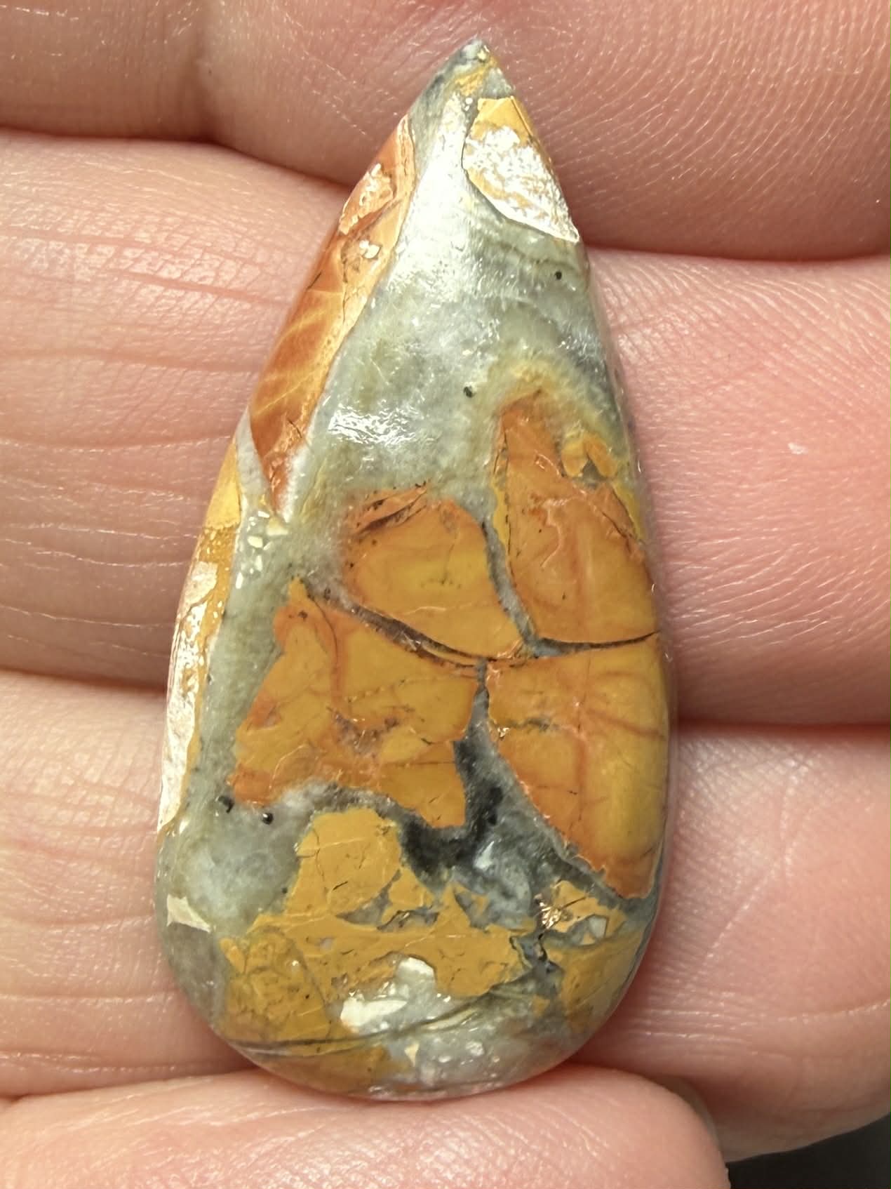 Teardrop 30x15mm Brecciated Mookaite Cabochon 21