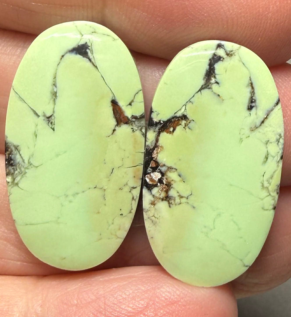 Oval 27x15mm Lemon Chrysoprase Cabochon Pair 30