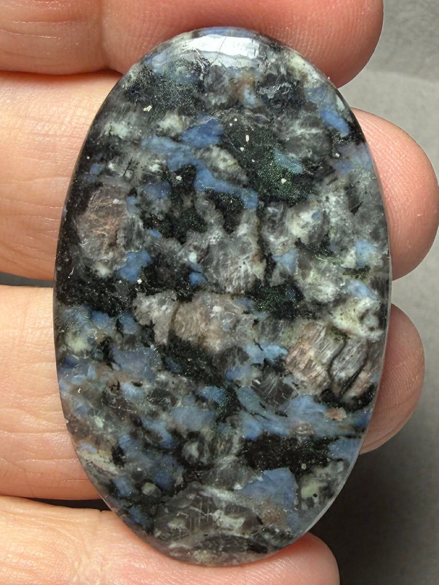 Oval 46x29mm Llanite Cabochon 44