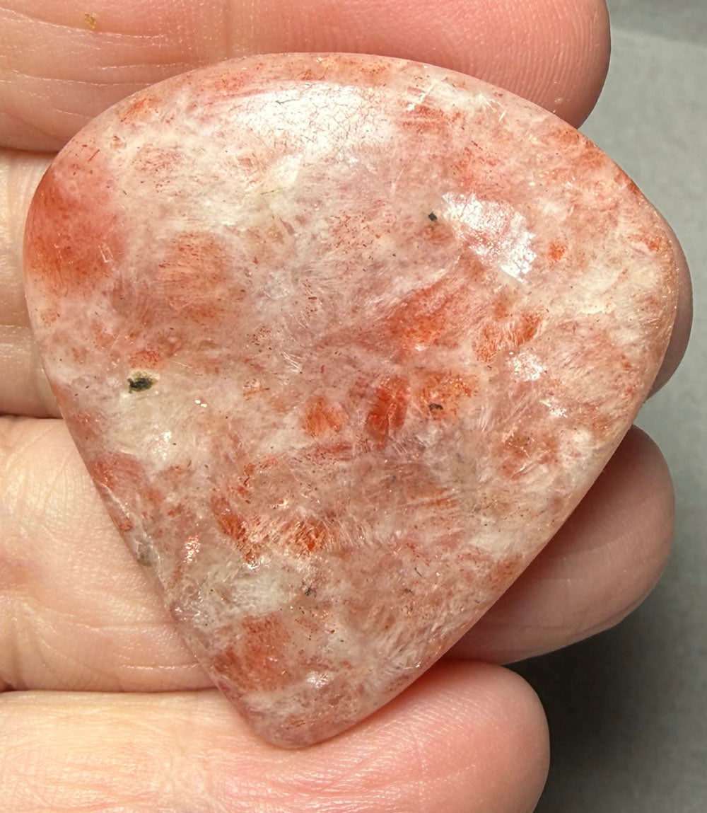 Teardrop 41x38mm Indian Sunstone Cabochon 17