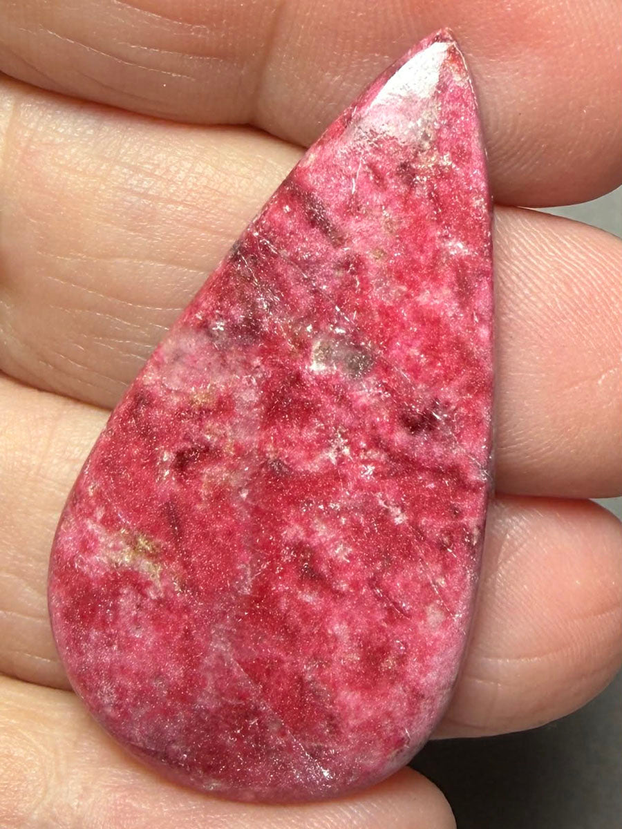 Teardrop 44x24mm Thulite Cabochon 51