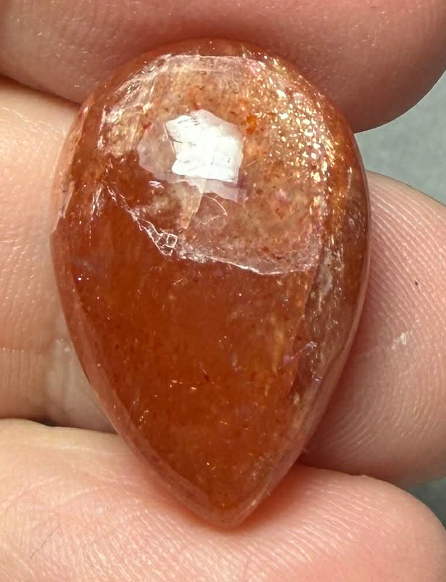 Teardrop 23x15mm Sunstone Cabochon 29