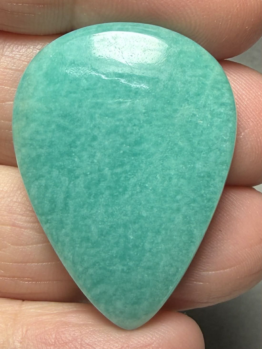 Teardrop 36x26mm Peruvian Amazonite Cabochon 37