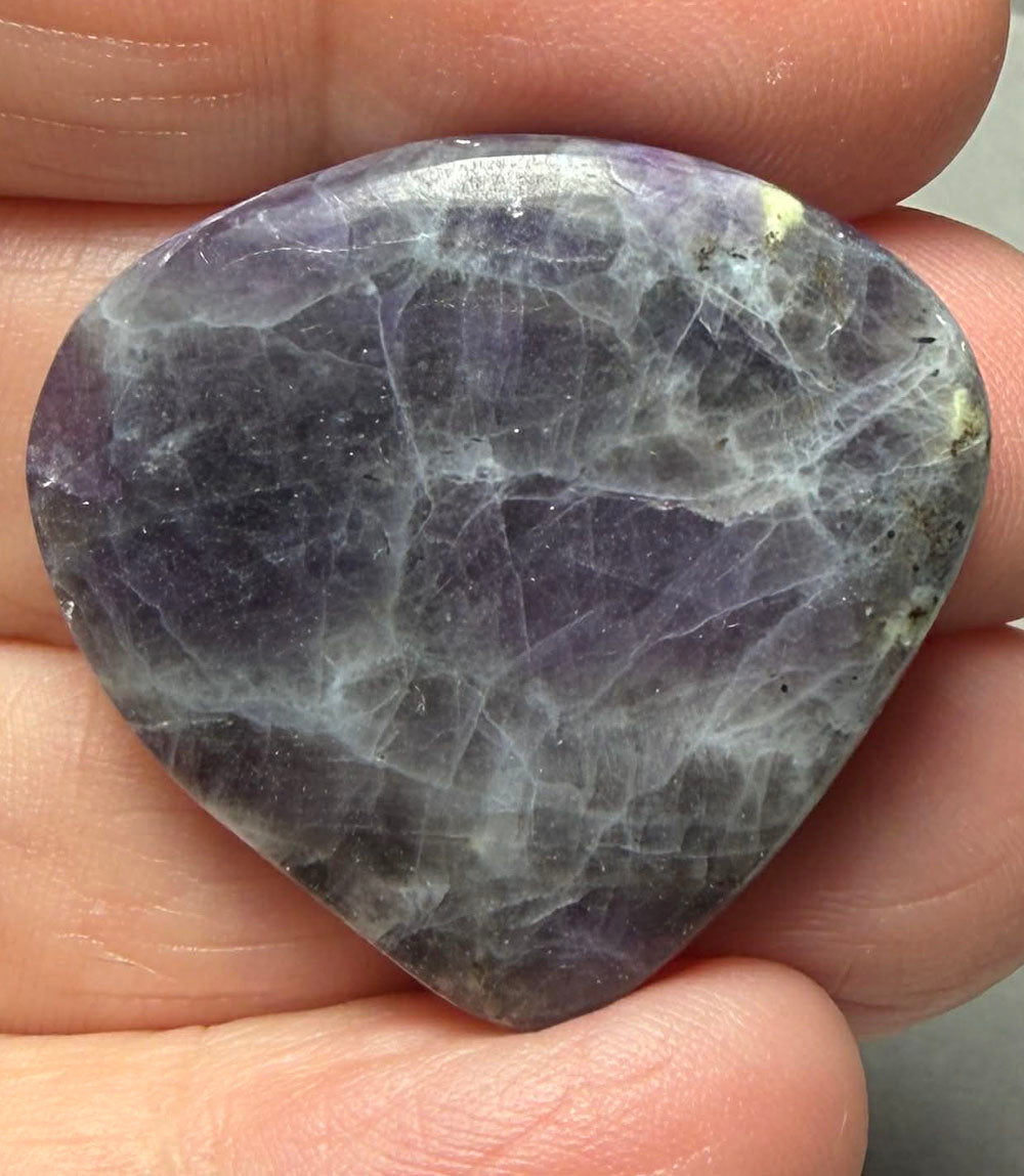 Teardrop 30x32mm Morado Opal Cabochon 65