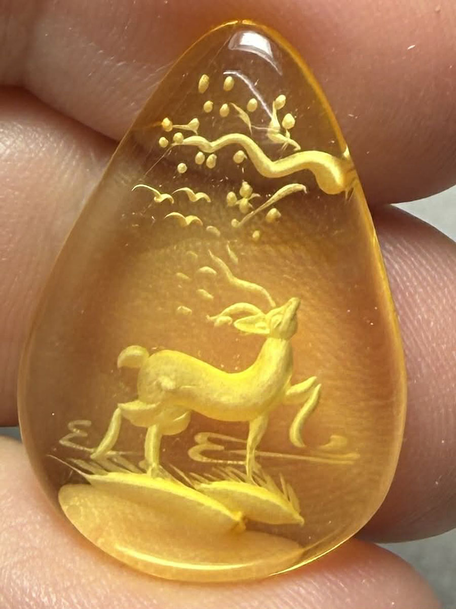 Teardrop 25x18mm Carved Deer Amber Cabochon 46