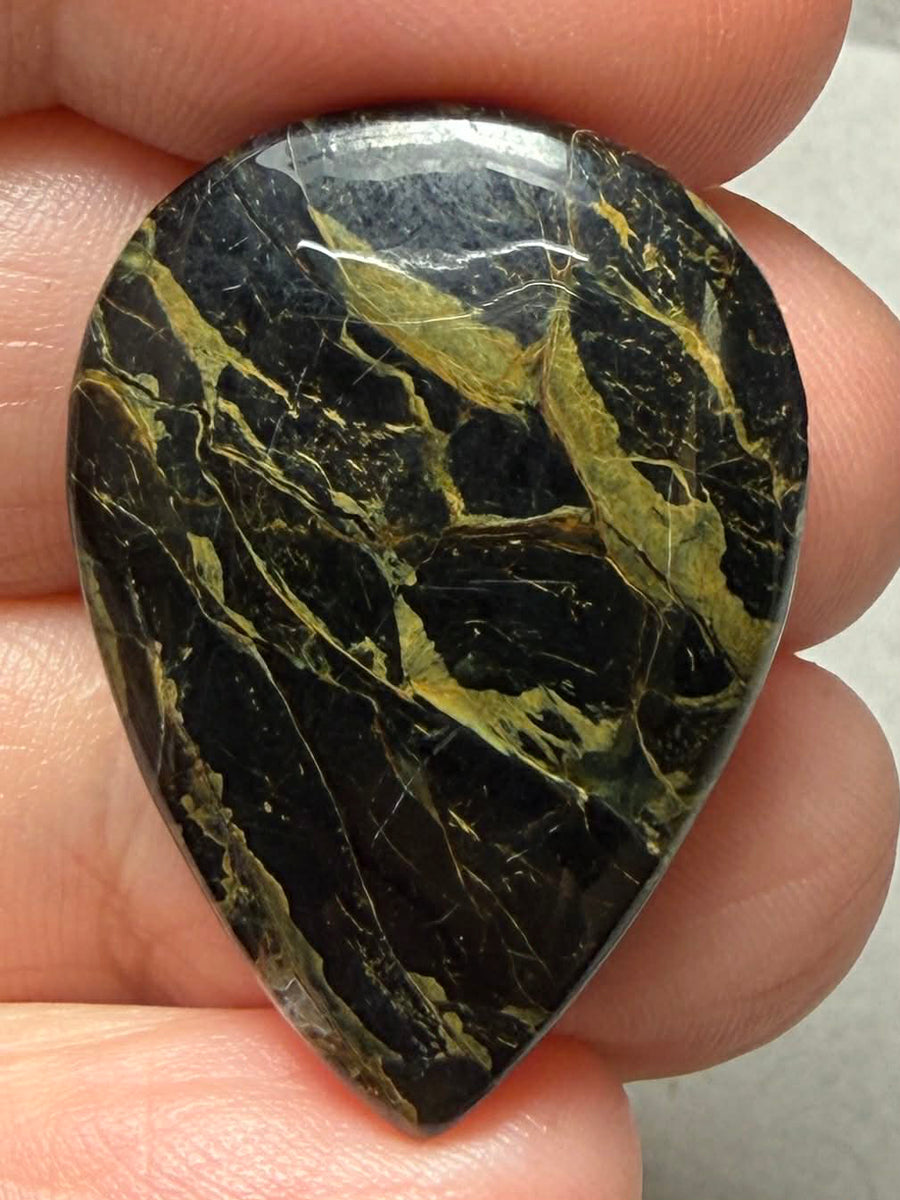 Teardrop 31x22mm Iron Mustang Turquoise Mix Cabochon 06