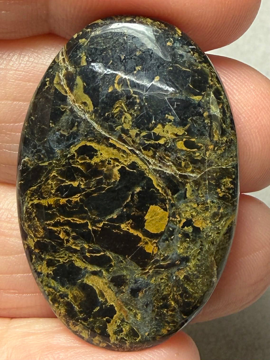 Oval 37x24mm Iron Mustang Turquoise Mix Cabochon 16