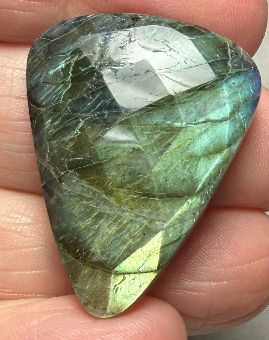 Teardrop 32x25mm Faceted Labradorite Cabochon 31